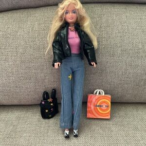 Vintage 1998 LIMITED TOO Friends Forever Barbie Type FASHION DOLL Accessories